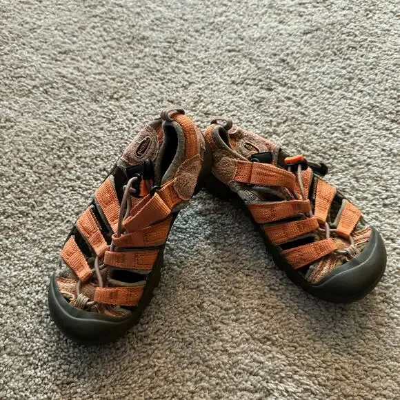 Keen | Shoes | Keen Little Kids Size 2 Orange Water Shoes  display picture 2